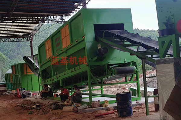 建筑垃圾處理設備，四川樂山客戶建筑垃圾破碎篩分生產(chǎn)線